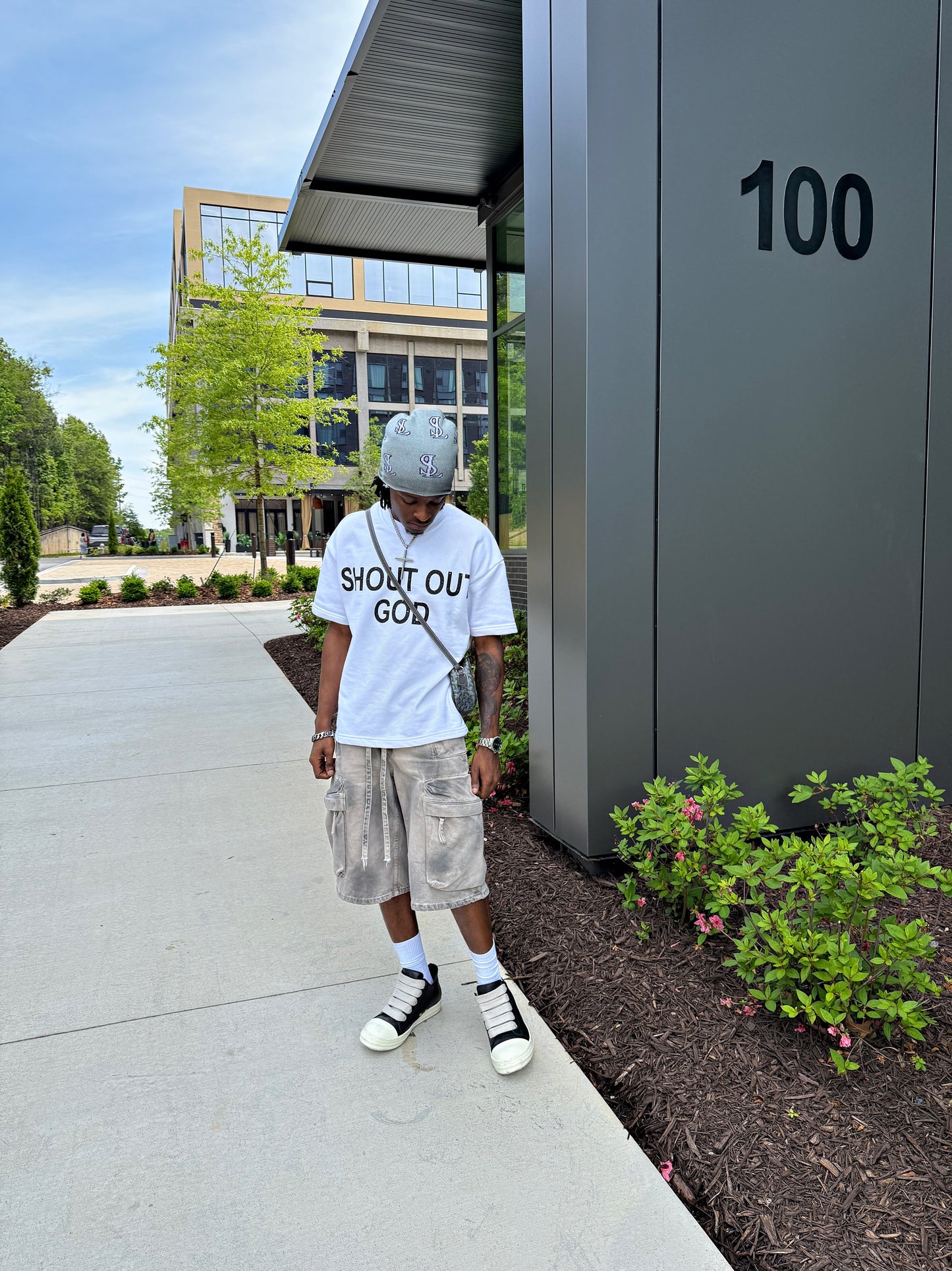 "Shoutout God" Gemstone Tee❗️